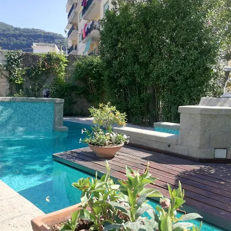 Manning Relais Konukevi 4*